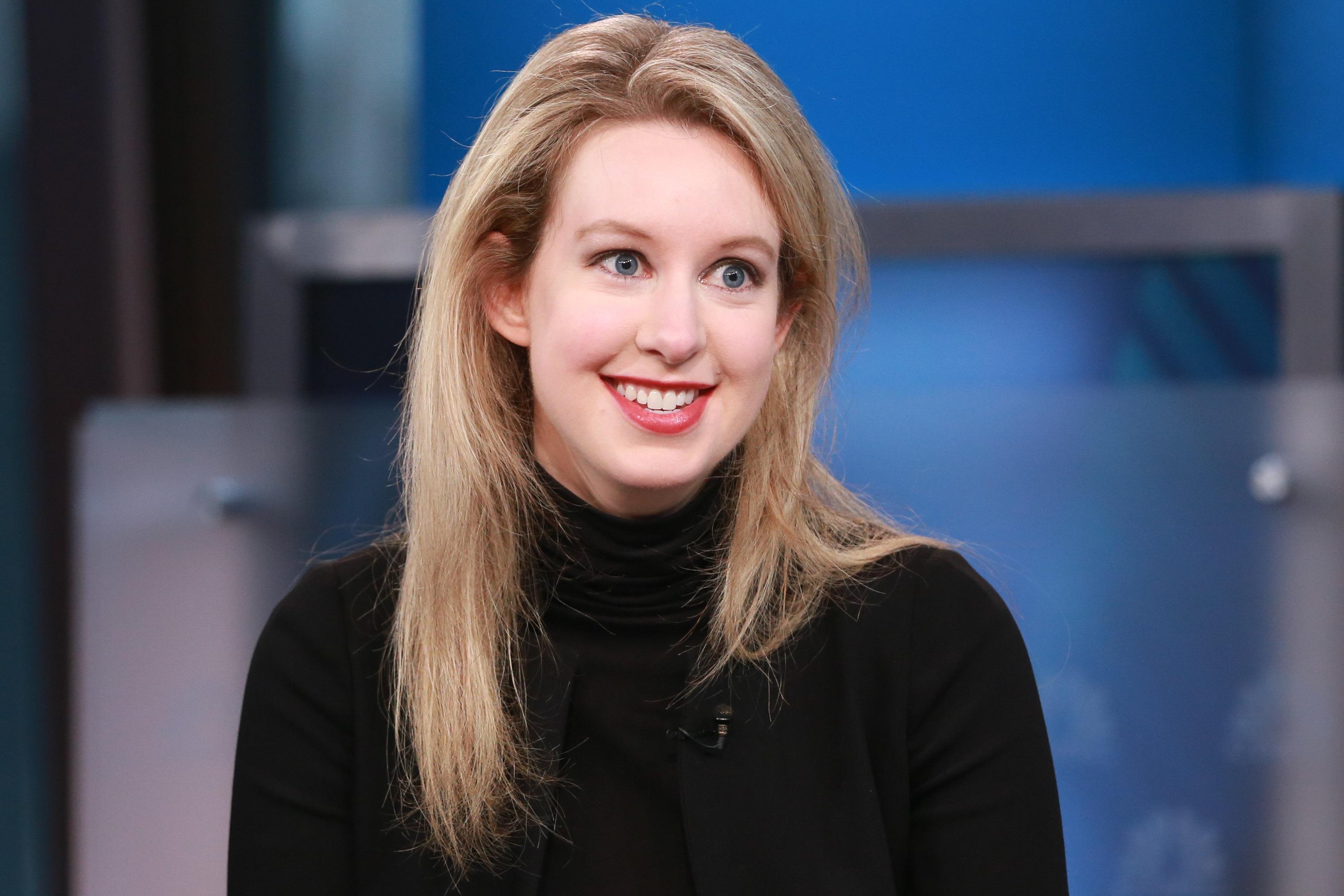 Известные мошенники: история основательницы Theranos Элизабет Холмс