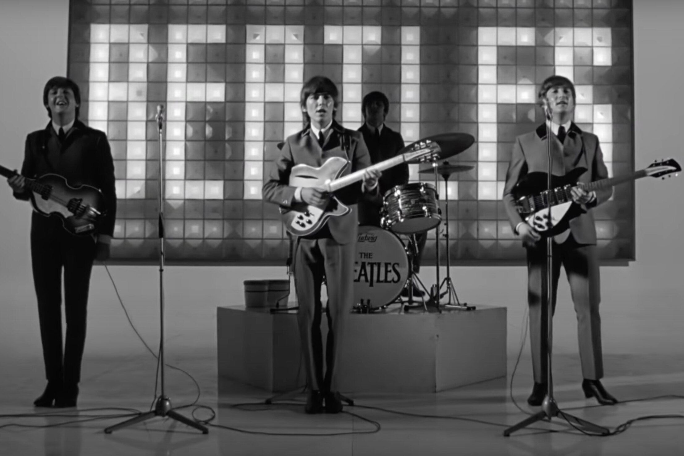 Питер Джексон снял клип на «последнюю» песню The Beatles