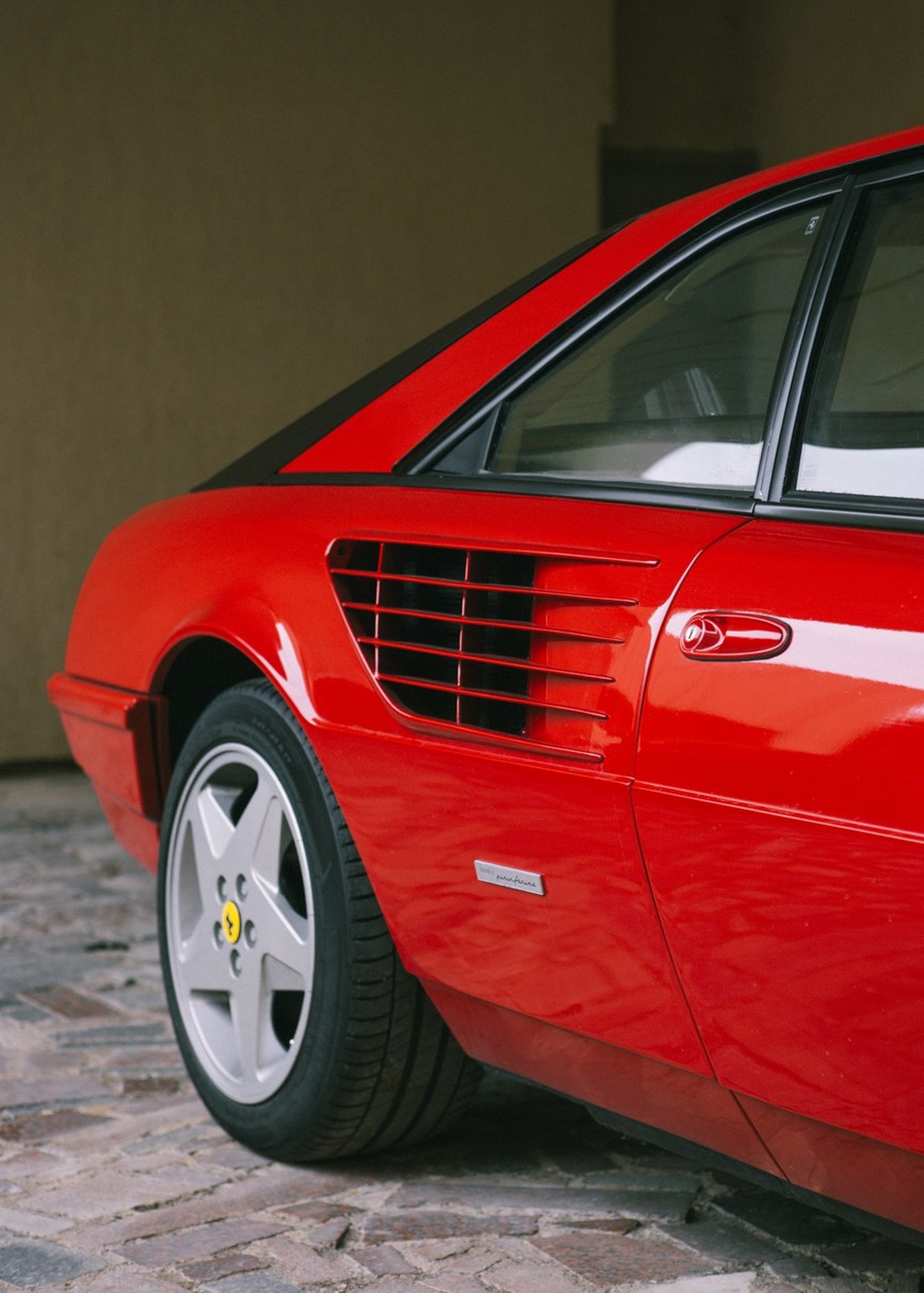 Алексей Васильев и Ferrari Mondial 1981 года