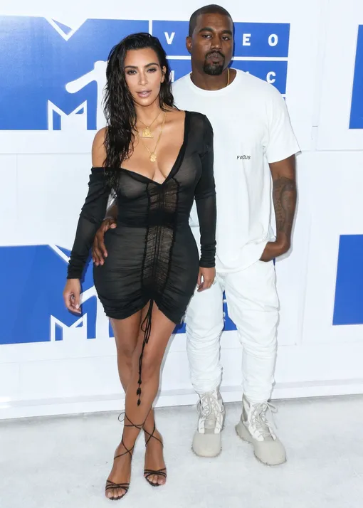 Kim Kardashian West And Husband Kanye West Arrive At The 2016 MTV Video Music Awards Held At Madison Square Garden On August 28, 2016 In Manhattan, New York City. **FILE PHOTOS** **SHOT ON 08/28/2016** КРЕДИТ Backgrid USA/Legion Media