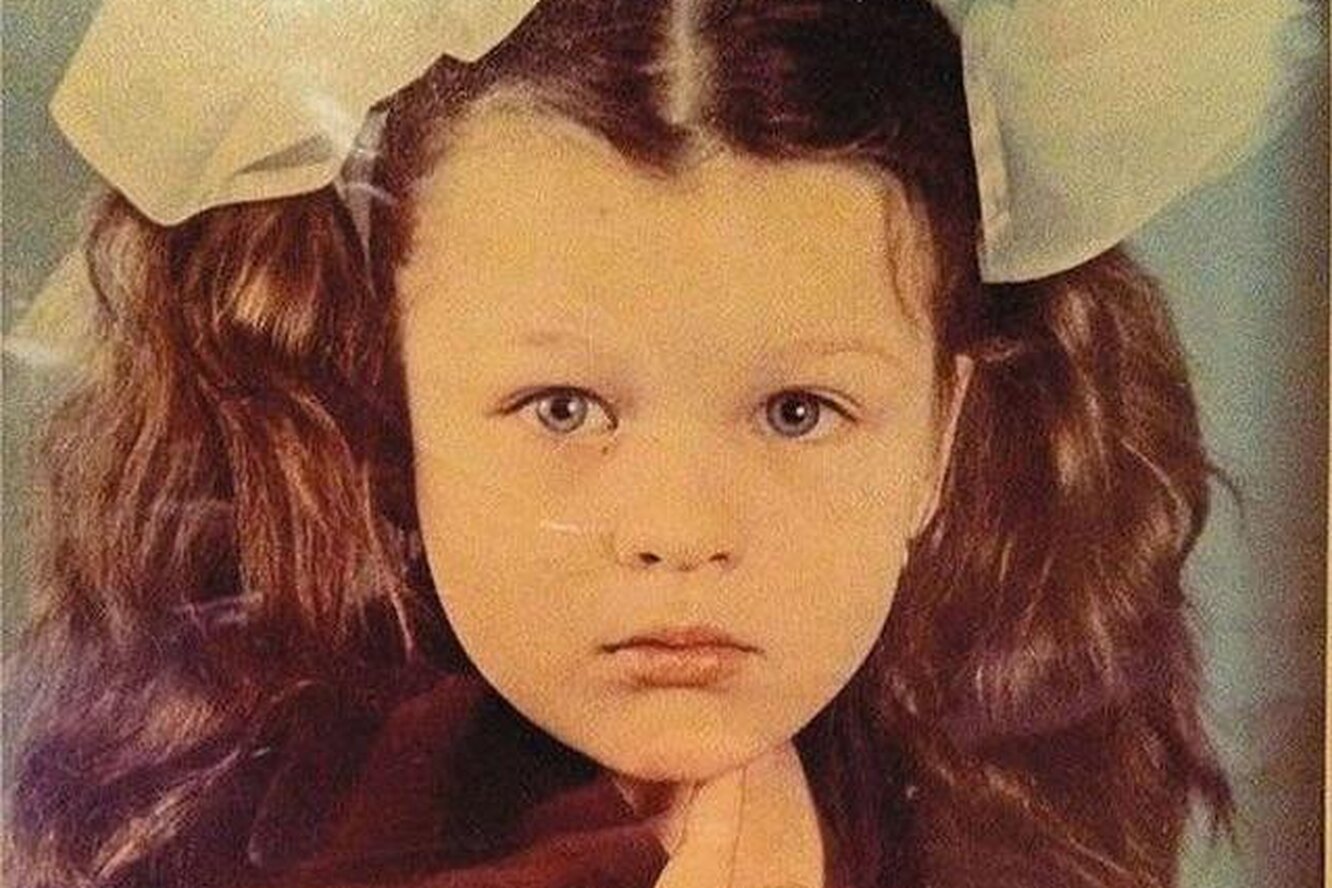 Милла Йовович в детстве маленькая