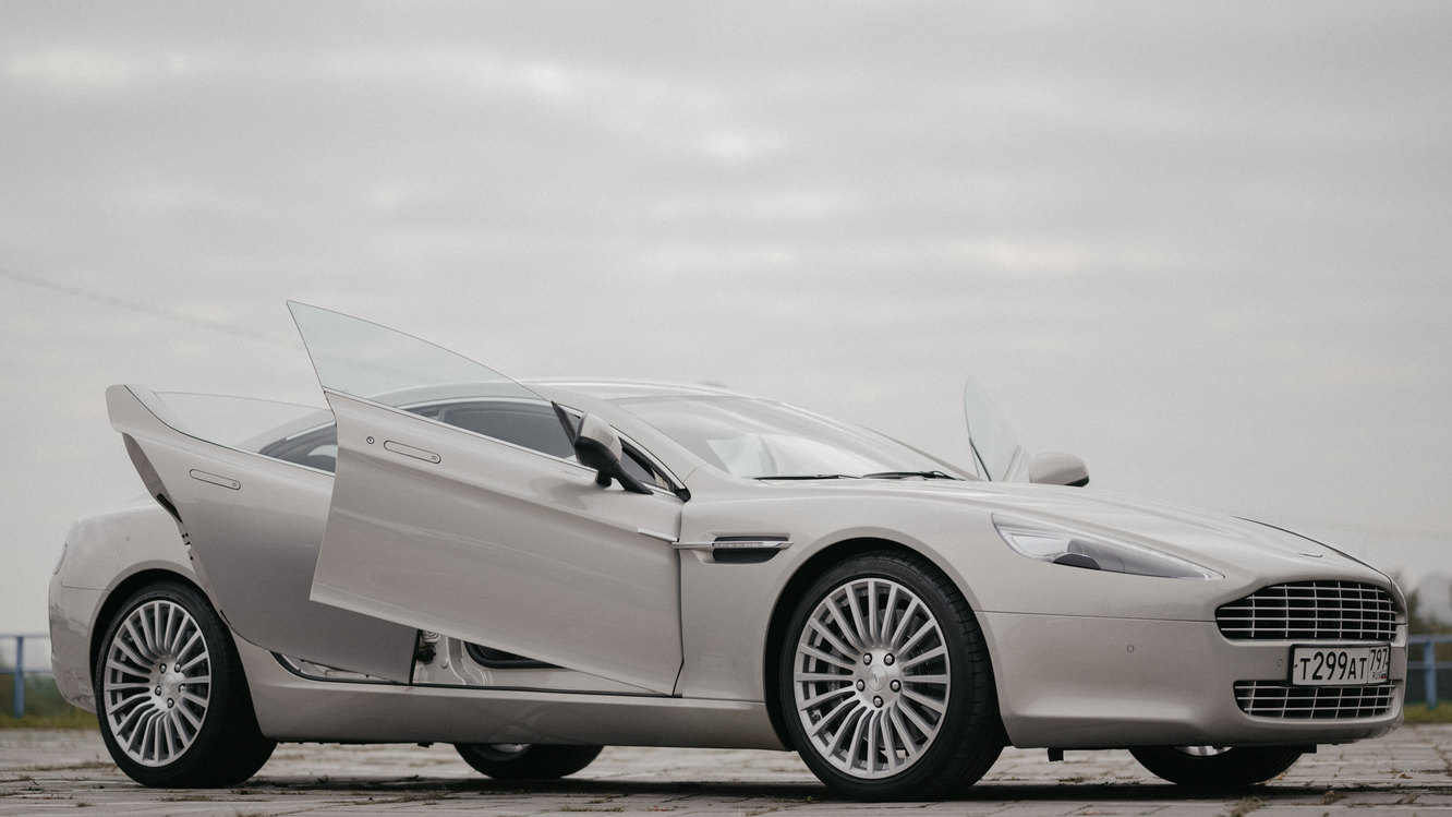 Мужчина и его автомобиль: Филипп Федотов и его Aston Martin Rapide