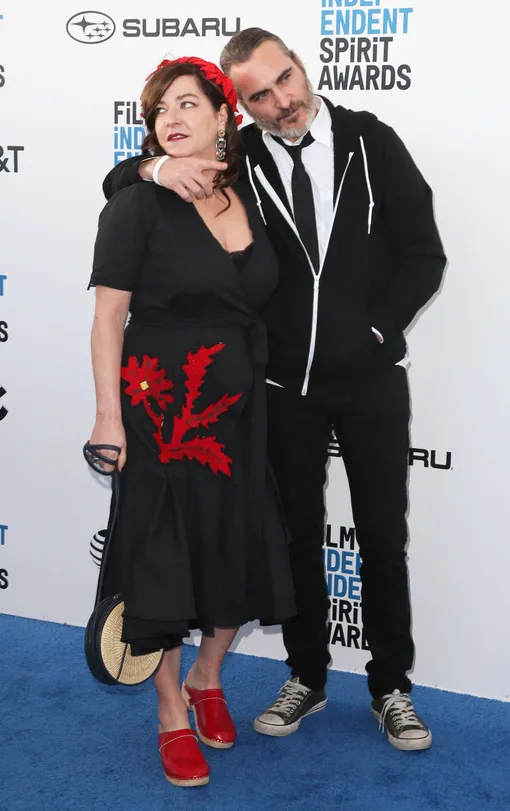 Entertainment Bilder Des Tages SANTA MONICA, CA — FEBRUARY 23: Lynne Ramsay, Joaquin Phoenix At The 2019 Film Independent Spirit Awards In Santa Monica, California On February 23, 2019. PUBLICATIONxINxGERxSUIxAUTxONLY