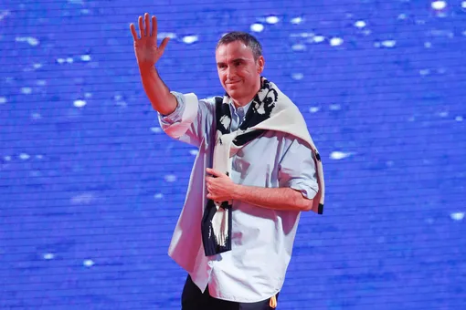 Раф Симонс запускает женскую линию своего бренда Raf Simons