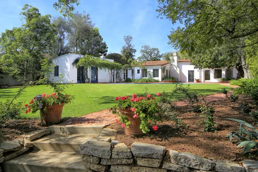 Дом Мэрилин Монро в Лос-Анджелесе признали историческим памятником. Так его спасли от сноса