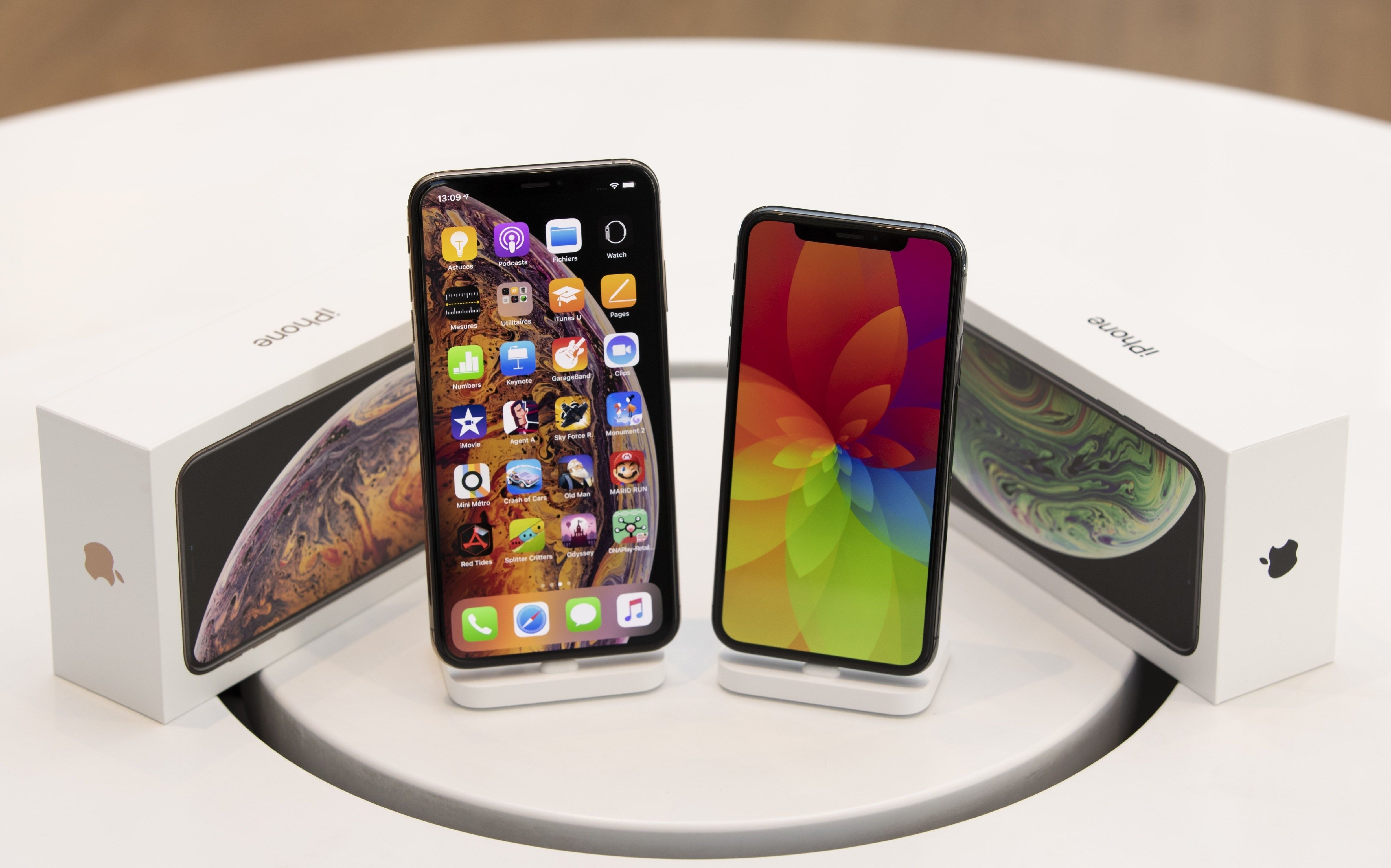 Американка подала в суд на Apple из-за «челки» iPhone XS Max