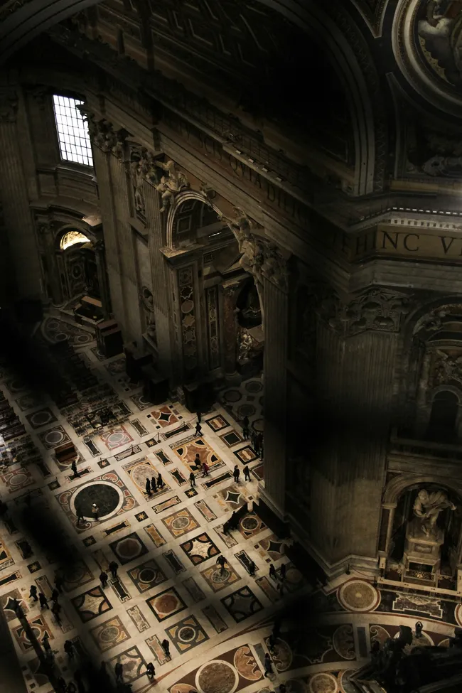 Картина Рима: какие произведения современных художников хранятся в Ватикане?