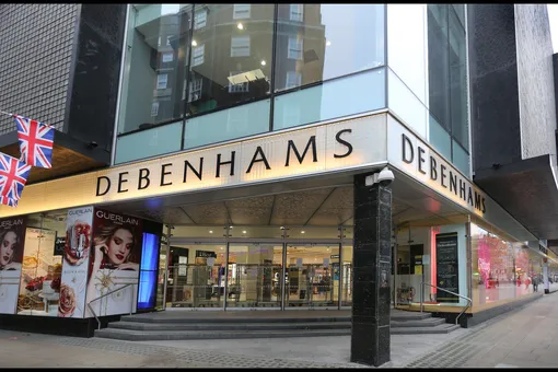 В Великобритании закрывается легендарная сеть универмагов Debenhams. Она существует с 1778 года