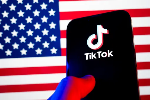 Bloomberg сообщил, что Китай может продать TikTok Илону Маску. При этом представители компании назвали эту информацию «вымыслом»