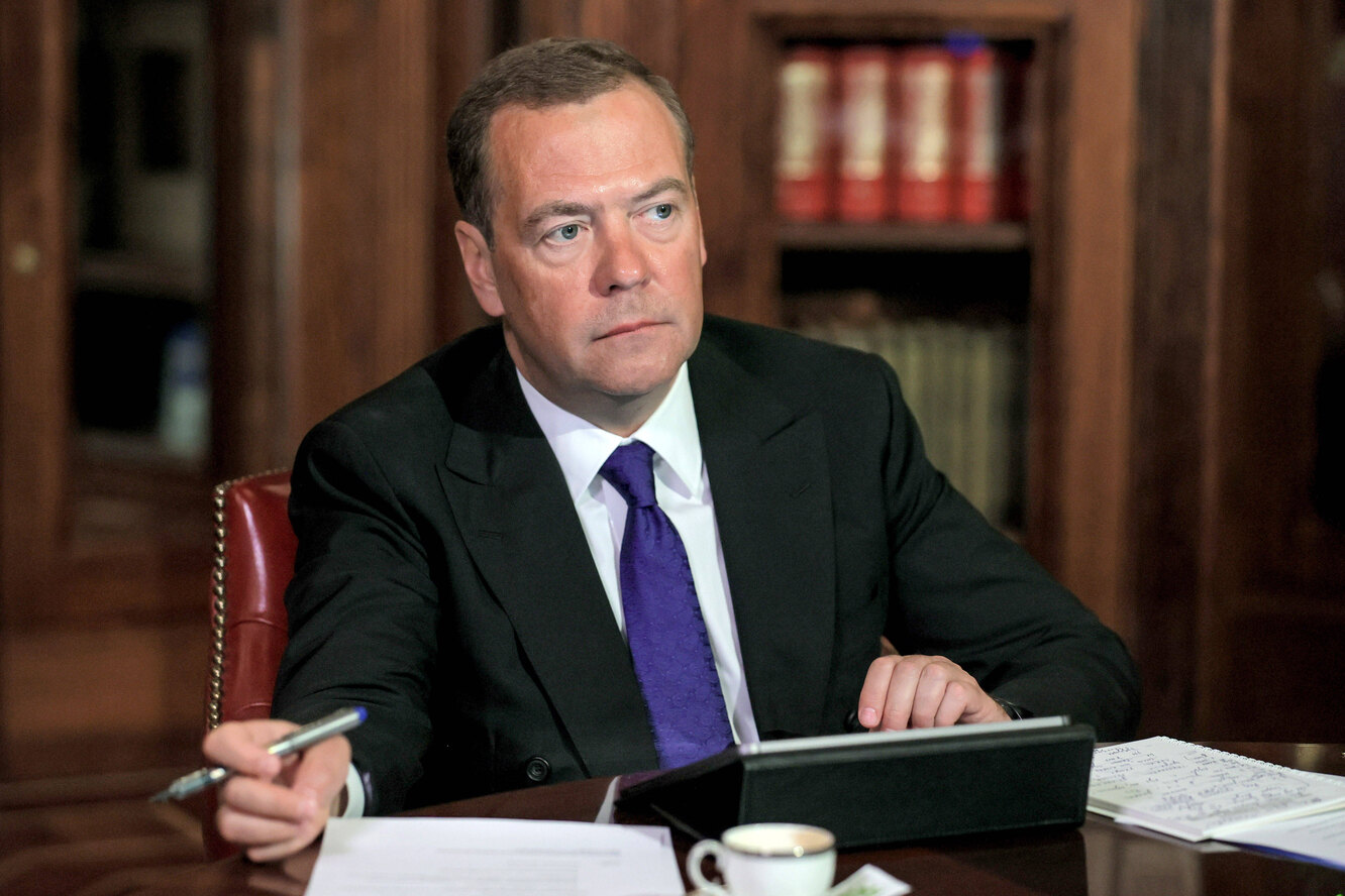 Дмитрий Медведев совбес